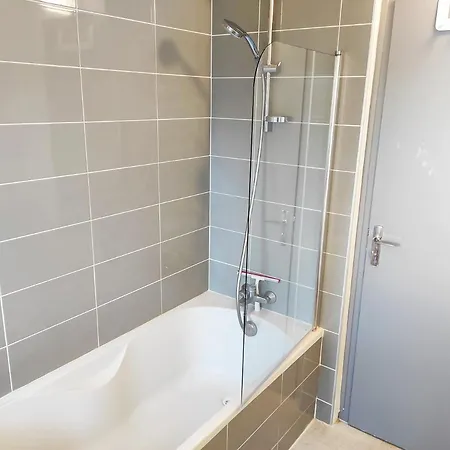 Maison Avec Jardin En Centre - Proche Gare Et Circuit 24h Du Mans Holiday home Le Mans