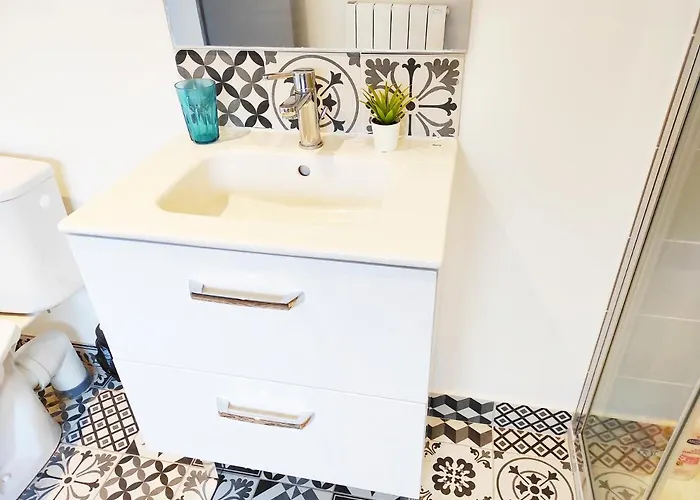 Maison Avec Jardin En Centre - Proche Gare Et Circuit 24h Du Mans 度假居 *